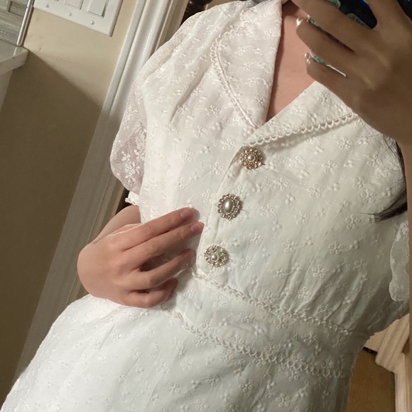 Swankiss lace white dress - Picture 3 of 4